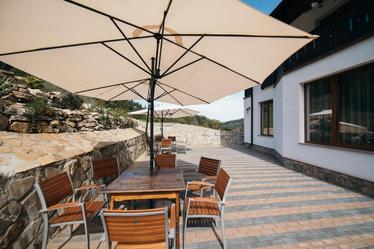 Conacul Domnitei Voronet Exterior photo